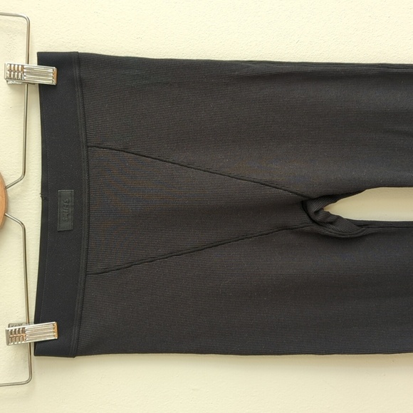 Skims Black Cotton Rib Leggings, NWT, size small - Picture 4 of 7